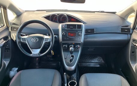 Toyota Verso I, 2013 год, 1 350 000 рублей, 10 фотография