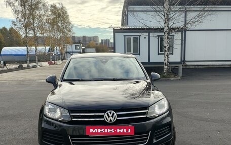 Volkswagen Touareg III, 2012 год, 2 300 000 рублей, 2 фотография