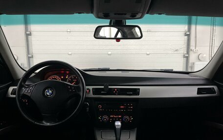 BMW 3 серия, 2011 год, 1 099 000 рублей, 14 фотография