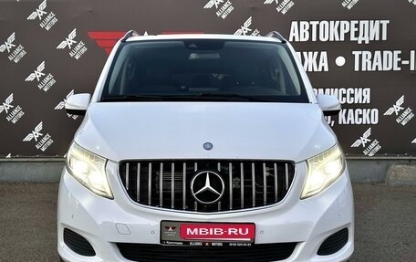 Mercedes-Benz V-Класс, 2014 год, 3 950 000 рублей, 2 фотография