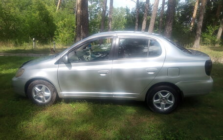 Toyota Platz, 2000 год, 410 000 рублей, 11 фотография