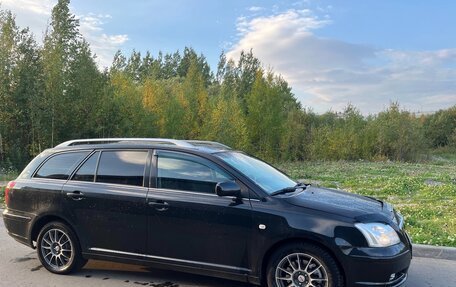 Toyota Avensis III рестайлинг, 2003 год, 640 000 рублей, 3 фотография