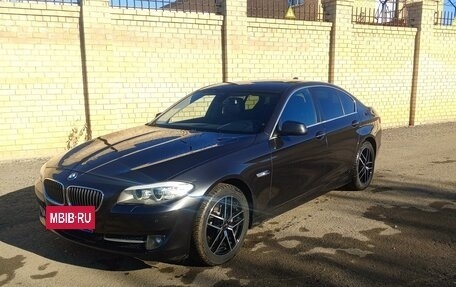 BMW 5 серия, 2011 год, 1 700 000 рублей, 3 фотография