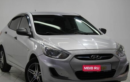 Hyundai Solaris II рестайлинг, 2013 год, 739 000 рублей, 3 фотография