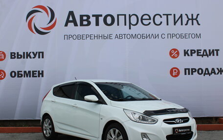 Hyundai Solaris II рестайлинг, 2013 год, 975 000 рублей, 5 фотография