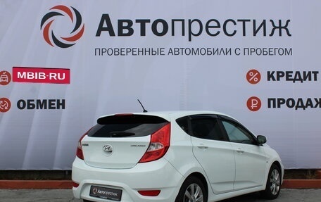 Hyundai Solaris II рестайлинг, 2013 год, 975 000 рублей, 8 фотография