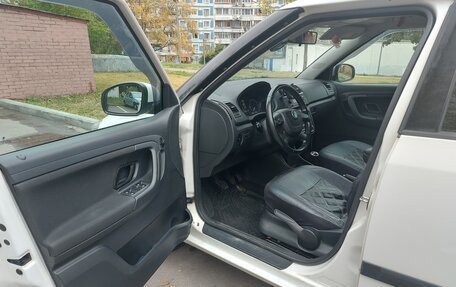 Skoda Fabia II, 2011 год, 840 000 рублей, 24 фотография