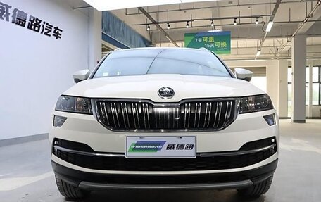 Skoda Karoq I, 2019 год, 1 960 000 рублей, 2 фотография