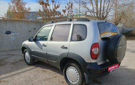 Chevrolet Niva I рестайлинг, 2009 год, 435 000 рублей, 3 фотография