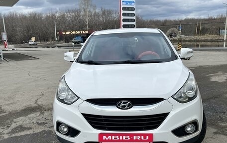 Hyundai ix35 I рестайлинг, 2013 год, 1 399 900 рублей, 2 фотография