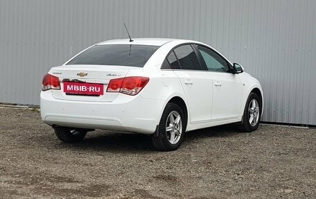 Chevrolet Cruze II, 2011 год, 949 000 рублей, 3 фотография