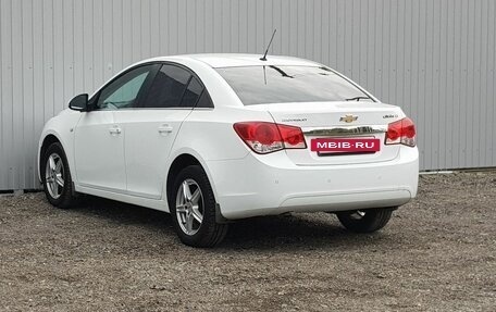 Chevrolet Cruze II, 2011 год, 949 000 рублей, 4 фотография