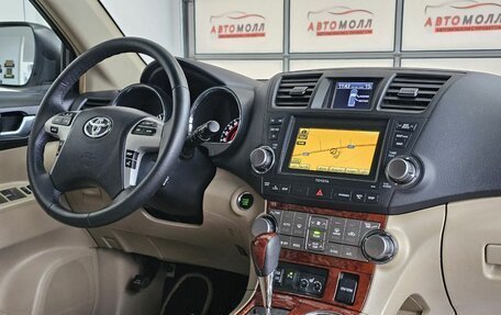 Toyota Highlander III, 2011 год, 2 749 000 рублей, 26 фотография