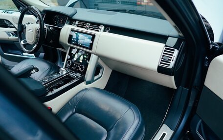 Land Rover Range Rover IV рестайлинг, 2019 год, 10 000 000 рублей, 22 фотография