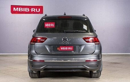 Volkswagen Tiguan II, 2021 год, 3 229 100 рублей, 11 фотография