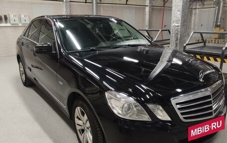 Mercedes-Benz E-Класс, 2010 год, 1 350 000 рублей, 2 фотография