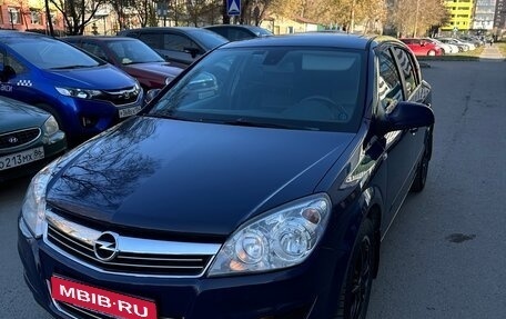 Opel Astra H, 2011 год, 595 000 рублей, 1 фотография