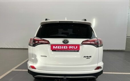 Toyota RAV4, 2019 год, 2 649 000 рублей, 4 фотография