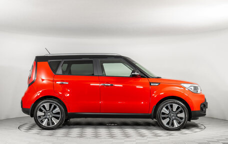 KIA Soul II рестайлинг, 2018 год, 1 915 000 рублей, 9 фотография