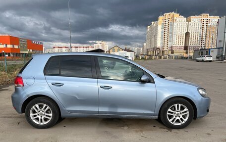 Volkswagen Golf VI, 2011 год, 775 000 рублей, 2 фотография