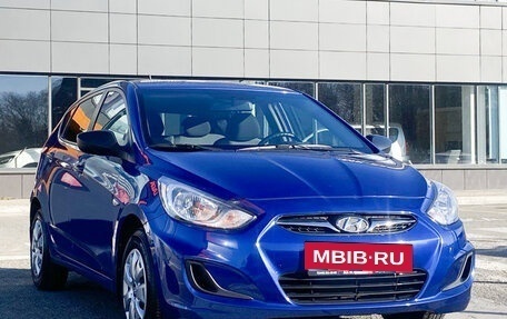 Hyundai Solaris II рестайлинг, 2013 год, 999 360 рублей, 2 фотография