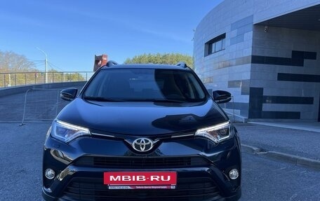 Toyota RAV4, 2019 год, 2 699 000 рублей, 2 фотография