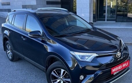 Toyota RAV4, 2019 год, 2 699 000 рублей, 10 фотография