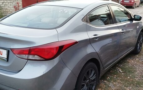 Hyundai Elantra V, 2015 год, 1 300 000 рублей, 6 фотография