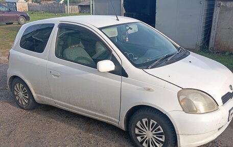 Toyota Vitz, 2000 год, 300 000 рублей, 2 фотография