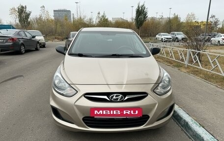 Hyundai Solaris II рестайлинг, 2012 год, 795 000 рублей, 2 фотография