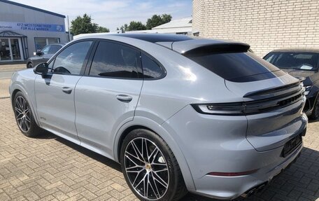 Porsche Cayenne III, 2024 год, 24 547 544 рублей, 2 фотография