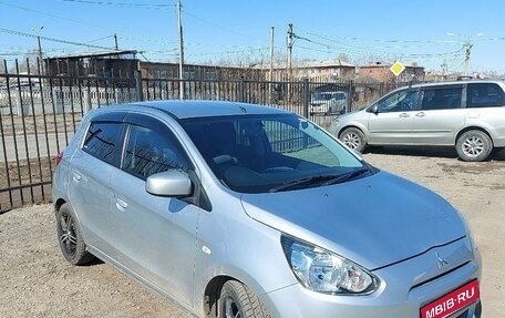 Mitsubishi Mirage VI рестайлинг, 2012 год, 800 000 рублей, 1 фотография