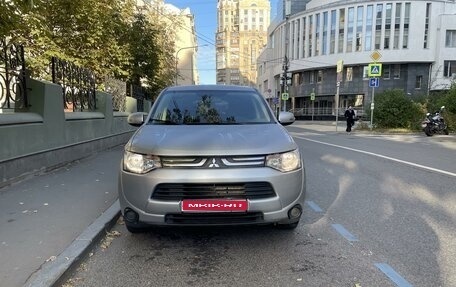 Mitsubishi Outlander III рестайлинг 3, 2013 год, 1 340 000 рублей, 1 фотография