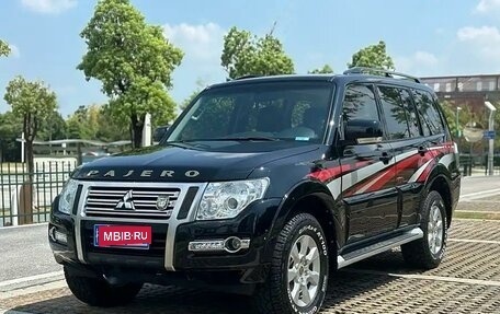 Mitsubishi Pajero IV, 2019 год, 3 150 555 рублей, 1 фотография