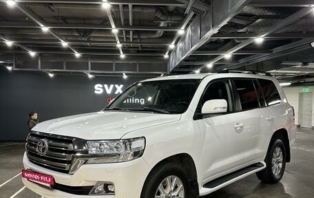 Toyota Land Cruiser 200, 2016 год, 6 000 000 рублей, 2 фотография