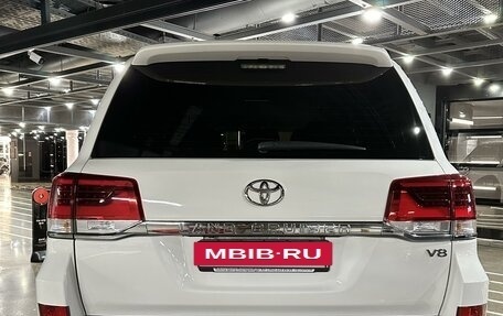 Toyota Land Cruiser 200, 2016 год, 6 000 000 рублей, 7 фотография