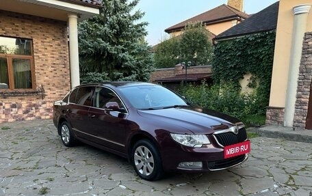 Skoda Superb III рестайлинг, 2010 год, 1 100 000 рублей, 2 фотография