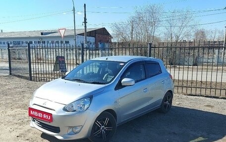 Mitsubishi Mirage VI рестайлинг, 2012 год, 800 000 рублей, 2 фотография