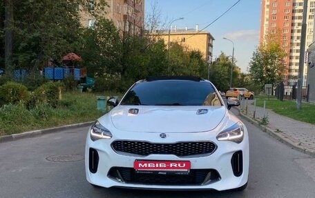 KIA Stinger I, 2018 год, 2 450 000 рублей, 25 фотография