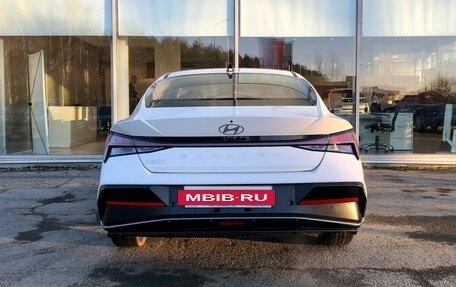 Hyundai Elantra, 2024 год, 2 700 000 рублей, 3 фотография