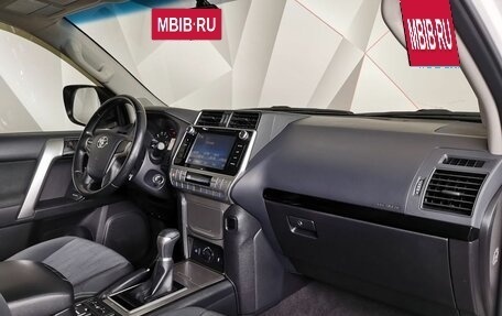 Toyota Land Cruiser Prado 150 рестайлинг 2, 2019 год, 4 795 000 рублей, 9 фотография