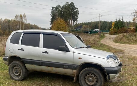 Chevrolet Niva I рестайлинг, 2004 год, 320 000 рублей, 4 фотография