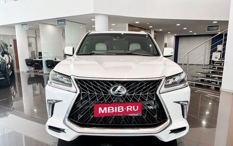 Lexus LX III, 2017 год, 10 304 000 рублей, 2 фотография