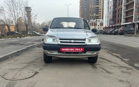 Chevrolet Niva I рестайлинг, 2003 год, 270 000 рублей, 5 фотография