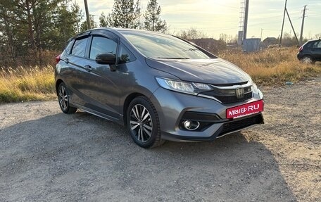 Honda Fit III, 2018 год, 1 620 000 рублей, 2 фотография