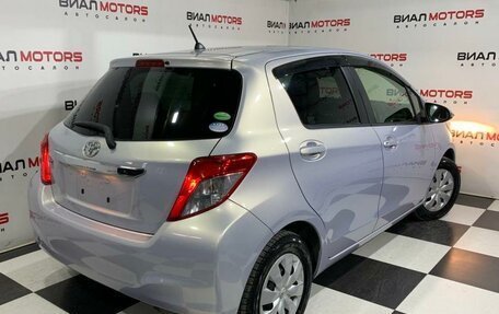 Toyota Vitz, 2013 год, 789 000 рублей, 2 фотография