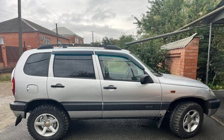 Chevrolet Niva I рестайлинг, 2003 год, 500 000 рублей, 6 фотография