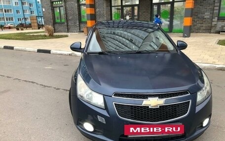 Chevrolet Cruze II, 2010 год, 760 000 рублей, 3 фотография