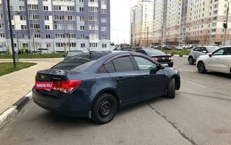 Chevrolet Cruze II, 2010 год, 760 000 рублей, 7 фотография