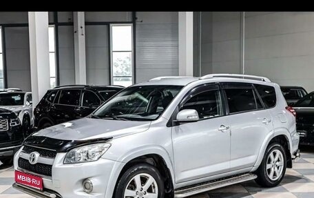 Toyota RAV4, 2011 год, 2 200 000 рублей, 1 фотография